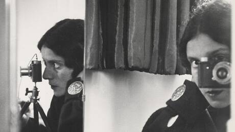 Bookreads: Η Tina Modotti ήταν μία από τις πρώτες γυναίκες που αντιστάθηκαν