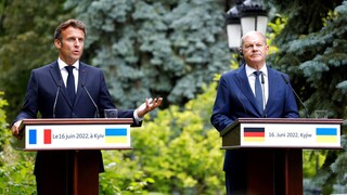 G7 - Μήνυμα Μακρόν-Σολτς: Η Ρωσία δεν μπορεί και δεν πρέπει να κερδίσει τον πόλεμο