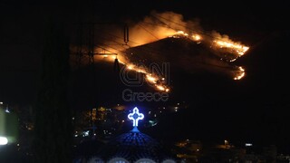 Φωτιά στο Σχιστό Κορυδαλλού - Συναγερμός στην Πυροσβεστική