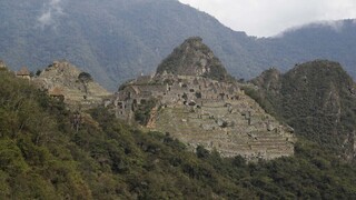 Περού: Φωτιά απειλεί το Μάτσου Πίτσου, την ακρόπολη των Ίνκα