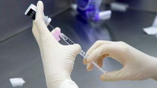 Βασιλακόπουλος: Σύσταση για εμβολιασμό με την τέταρτη δόση στους άνω των 30 ετών