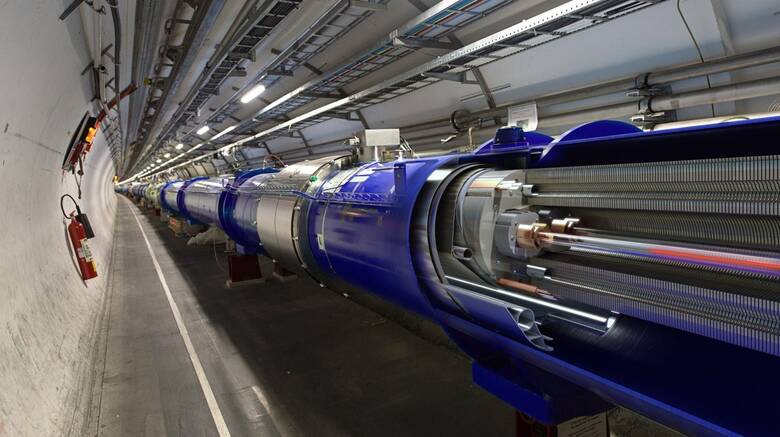 Επαναλειτουργεί έπειτα από τρία χρόνια διακοπής ο αναβαθμισμένος επιταχυντής του CERN