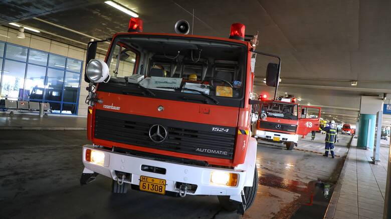 Ηγουμενίτσα: Κάηκε λεωφορείο ΚΤΕΛ που εκτελούσε δρομολόγιο Κέρκυρα-Αθήνα - Σώοι οι επιβάτες