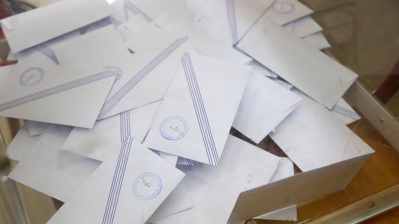 Δημοσκόπηση ALCO: Στις 8,5 μονάδες η διαφορά ΝΔ από ΣΥΡΙΖΑ - Με ποιο κριτήριο θα ψηφίσουν