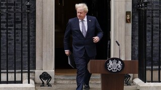 Βρετανία: Τον Σεπτέμβριο νέα ηγεσία στους Τόρις - Υπηρεσιακός πρωθυπουργός παραμένει (;) ο Τζόνσον