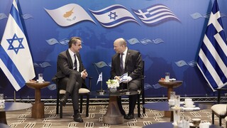 Επικοινωνία Μητσοτάκη με τον αναπληρωτή πρωθυπουργό του Ισραήλ Ναφτάλι Μπένετ