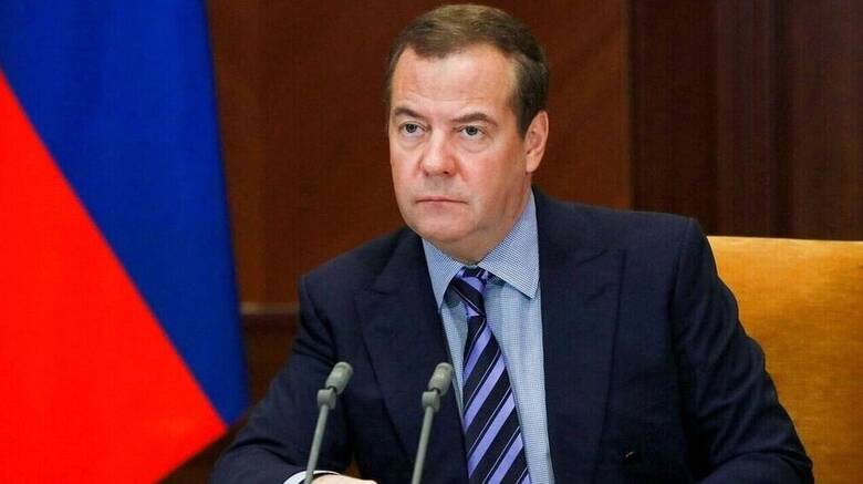 Μεντβέντεφ: Συστημική απειλή για τη Μόσχα η μη αναγνώριση της ρωσικής κυριαρχίας στην Κριμαία