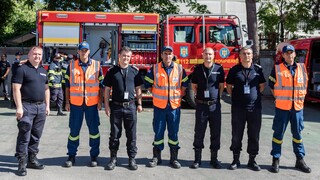 «Πιο δύσκολες οι φωτιές στην Ελλάδα…»: Οι Ρουμάνοι πυροσβέστες μιλούν στο CNN Greece