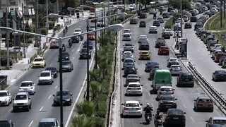 Αυξημένη κίνηση στον Πειραιά και την Εθνική - Εγκαταλείπουν την Αθήνα οι αδειούχοι