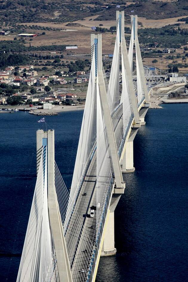 Σαν σήμερα: Η 7η Αυγούστου στην Ιστορία - Ξέρετε πώς λέγεται η γέφυρα Ρίου  - Αντίρριου; - CNN.gr