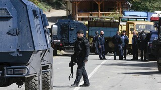 Κλιμακώνεται η ένταση στο Κόσοβο - Διαψεύδει η Σερβία την είσοδο του στρατού της