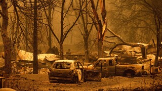 ΗΠΑ: Δύο νεκροί από τη μεγάλη πυρκαγιά στην Καλιφόρνια - Στάχτη χιλιάδες στρέμματα δάσους