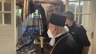 Ο Οικουμενικός Πατριάρχης Βαρθολομαίος στο Γηροκομείο Βαλουκλή μετά τη φωτιά