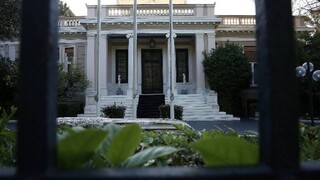 Πολιτικός καύσωνας για τις υποκλοπές: ΠΑΣΟΚ, ΣΥΡΙΖΑ βάλλουν κατά Μητσοτάκη- Η στάση του πρωθυπουργού