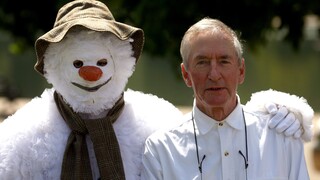 Πέθανε ο Βρετανός συγγραφέας και εικονογράφος Ρέιμοντ Μπριγκς, δημιουργός του «Χιονάνθρωπου»