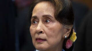 Η ΕΕ καταγγέλλει την άδικη καταδίκη της Αούνγκ Σαν Σου Κι