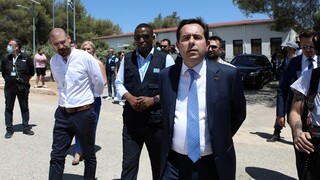 Μηταράκης: Προκύπτει ότι πέθανε παιδί- Με απειλή βίας η Τουρκία έσπρωξε τους μετανάστες στην Ελλάδα