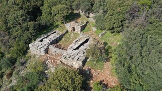 Τα «σπίτια των δράκων» στην Εύβοια: Αρχαιολογική έρευνα φέρνει στο «φως» νέα στοιχεία