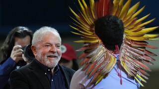 Βραζιλία: Μικραίνει η απόσταση Λούλα - Μπολσονάρου ενόψει προεδρικών εκλογών