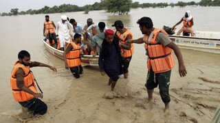 Πακιστάν: Τουλάχιστον 1.000 νεκροί από τις πλημμύρες - Ξεπέρασαν τους 33 εκατομμύρια οι πληγέντες