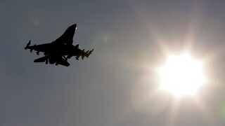 Διαψεύδουν κατηγορηματικά τα περί «κλειδώματος» τουρκικών F-16 πηγές του υπουργείου Άμυνας