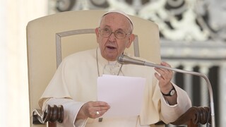 Βατικανό: Διευκρινίσεις για τα σχόλια του πάπα Φραγκίσκου που ενόχλησαν το Κίεβο