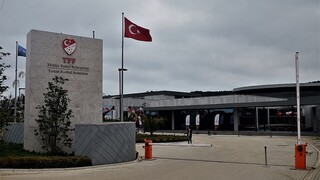 Τουρκία: Στόχος ένοπλης επίθεσης η έδρα της Ομοσπονδίας Ποδοσφαίρου στην Κωνσταντινούπολη