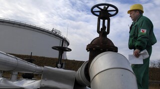 Διπλό «χτύπημα» στη Ρωσία: Έρχονται πλαφόν σε ρωσικό φυσικό αέριο και πετρέλαιο