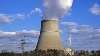 Γερμανία: Αναθεωρεί το χρονοδιάγραμμα κλεισίματος των πυρηνικών σταθμών