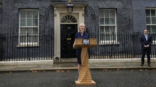 Λιζ Τρας: Η Βρετανία μπορεί να «ξεφύγει από την καταιγίδα»