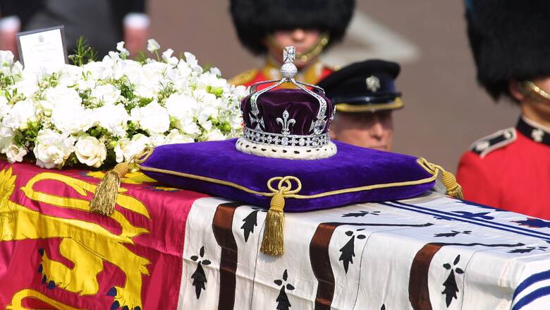 Βασίλισσα Ελισάβετ: Τι προβλέπει το πρωτόκολλο της Βρετανίας έως την κηδεία  της στις 18 Σεπτεμβρίου - CNN.gr