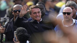 Προεδρικές εκλογές στη Βραζιλία: Ο Μπολσονάρου «ψαλιδίζει» τη διαφορά με το Λούλα