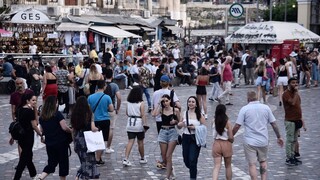 Κορωνοϊός: 8.460 κρούσματα στην Αττική και 4.090 στη Θεσσαλονίκη σε μία εβδομάδα