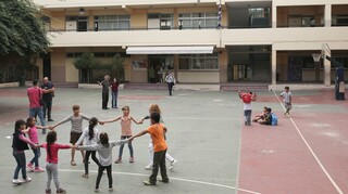 Θεσσαλονίκη: Έστησαν αγώνα μποξ σε προαύλιο δημοτικού σχολείου - Παρέμβαση εισαγγελέα