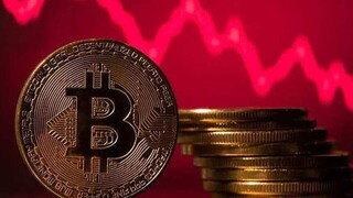 Bitcoin: Από το ζενίθ στο ναδίρ – Γιατί βουλιάζει το κρυπτονόμισμα