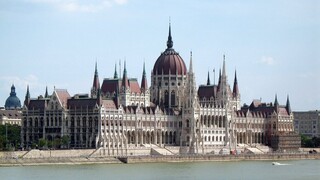 Ουγγαρία: Κατατέθηκε νομοσχέδιο κατά της διαφθοράς προς διάσωση των κοινοτικών κονδυλίων