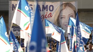 Η Τζόρτζια Μελόνι «ανοίγει» δρόμους για τη λαϊκή Δεξιά στην Ευρώπη