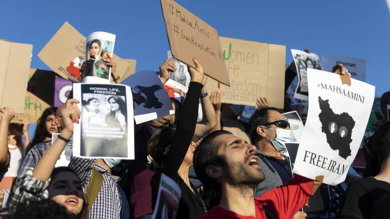 Ιράν: Επεκτείνονται οι διαδηλώσεις καθώς ο Ιρανός πρόεδρος υπόσχεται αποφασιστική απάντηση