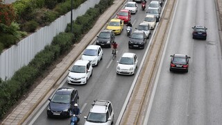 Αυξημένη κίνηση στους δρόμους και σήμερα: Πού υπάρχουν προβλήματα