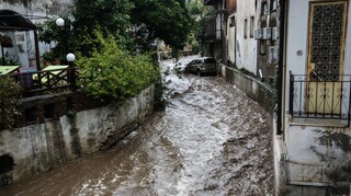 Μυτιλήνη: Προβλήματα λόγω έντονης βροχόπτωσης