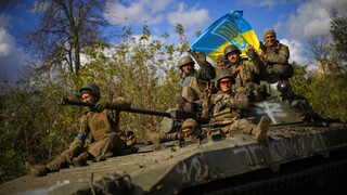 Ουκρανία: Χάνουν συνεχώς εδάφη οι Ρώσοι – «Καθώς υποχωρούν ναρκοθετούν περιοχές»