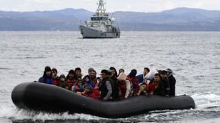 Πηγές υπ. Μετανάστευσης: Η Τουρκία προσπαθεί να πιέσει την Ελλάδα να ανοίξει τα σύνορά της