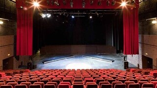 ΔΥΠΑ: Ξεκίνησαν οι επιταγές θεάτρου - Πού θα κάνετε αίτηση
