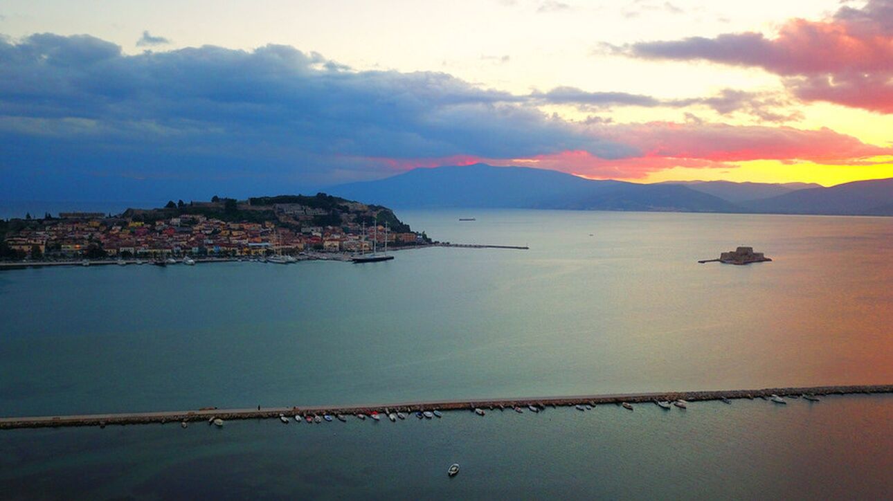 Καιρός: Ηλιοφάνεια και βοριάδες στο Αιγαίο τη Δευτέρα - Πού θα βρέξει -  CNN.gr