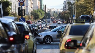Κίνηση: Πού υπάρχουν προβλήματα - Κανονικά κινούνται τα τρόλεϊ στην Αθήνα