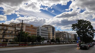 Καιρός: Αραιή συννεφιά και ενισχυμένοι βοριάδες στο Αιγαίο - Πού θα βρέξει