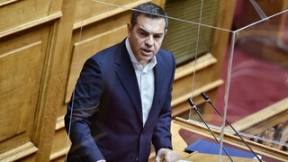 Δευτερολογία Τσίπρα στη Βουλή: Στα καρτέλ δίνετε τα λεφτά των επιδοτήσεων, όχι στους καταναλωτές