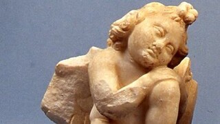 «Δύο μικροί Έρωτες από τη Σμύρνη»: Για πρώτη φορά στο Αρχαιολογικό Μουσείο δύο αρχαία αριστουργήματα