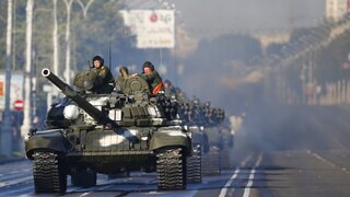 Πόλεμος Ουκρανία: Σε ετοιμότητα ρωσικά και λευκορωσικά στρατεύματα για την άμυνα της Λευκορωσίας
