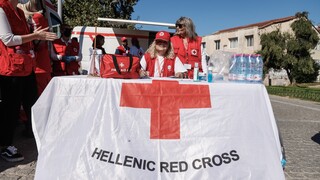 Δράση του Ελληνικού Ερυθρού Σταυρού για βοήθεια των αστέγων στην Αθήνα